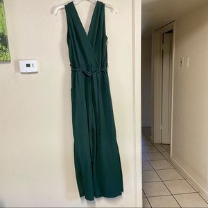 Green jumpsuit by Monteau